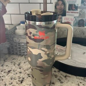 Post Malone Stanley Camo 40 oz